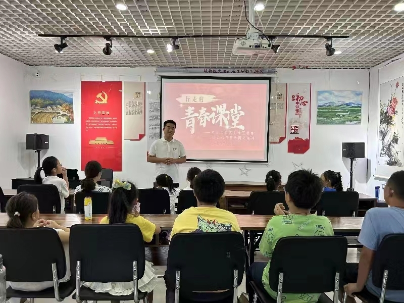 行走的“青春课堂”，江苏db真人技术学院探索社区教育新实践